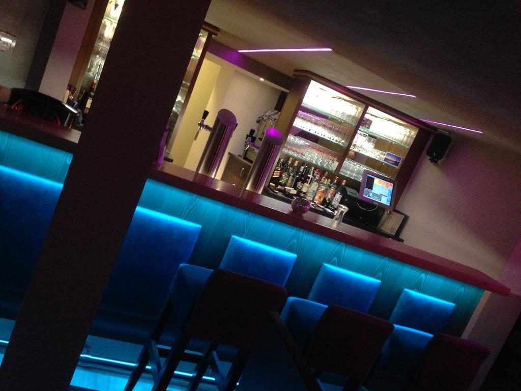 Horchem Hotel-Restaurant-Cafe-Bar Monschau Bagian luar foto
