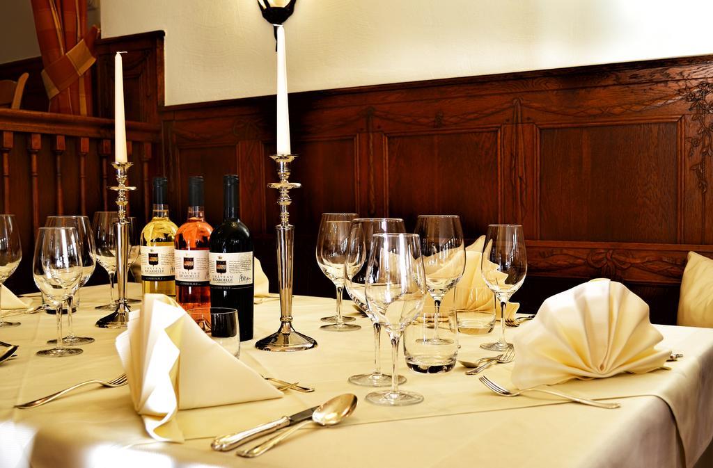 Horchem Hotel-Restaurant-Cafe-Bar Monschau Bagian luar foto