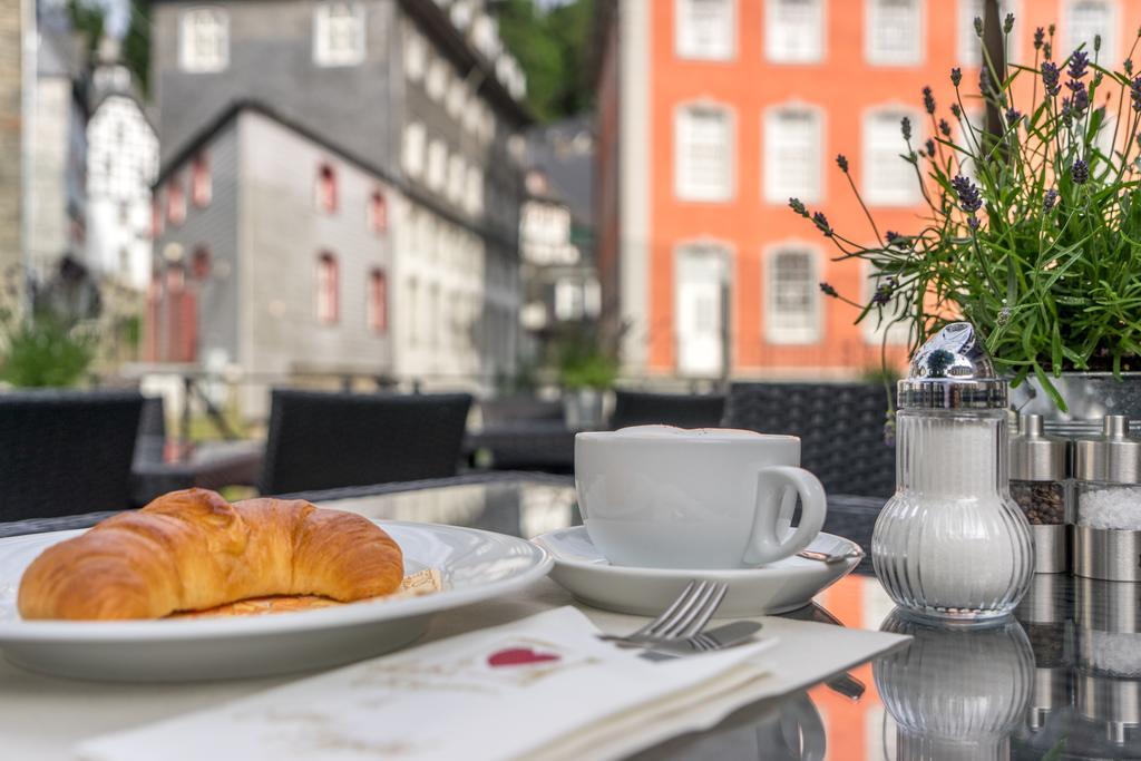 Horchem Hotel-Restaurant-Cafe-Bar Monschau Bagian luar foto